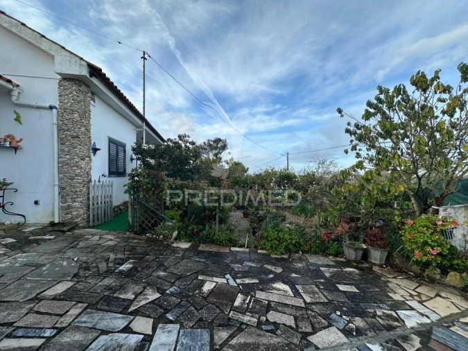 Moradia T3 para Venda em Azoia de Cima e Tremês Foto 6