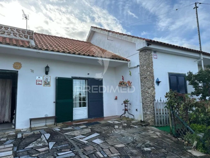 Moradia T3 para Venda em Azoia de Cima e Tremês Foto 10