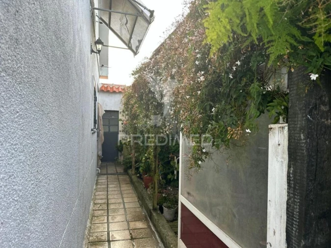 Moradia T3 para Venda em Azoia de Cima e Tremês Foto 12