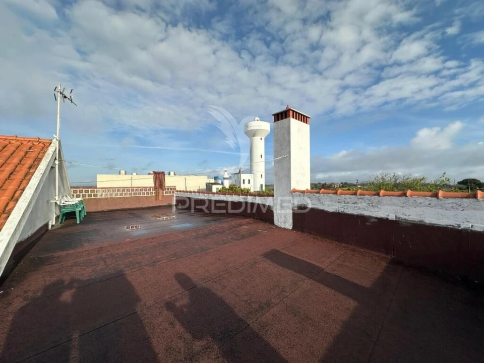 Moradia T3 para Venda em Azoia de Cima e Tremês Foto 4