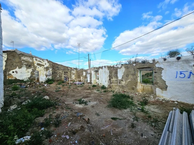 Moradia para Venda em São João dos Caldeireiros Foto 10