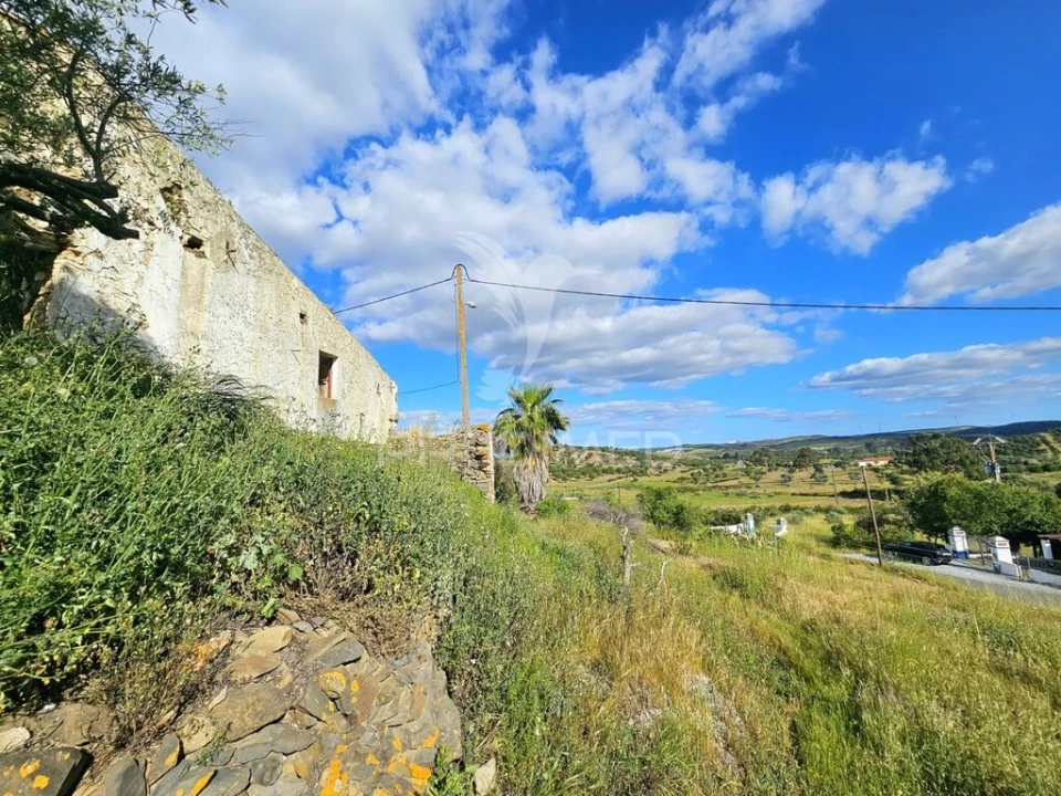 Moradia para Venda em São João dos Caldeireiros Foto 7