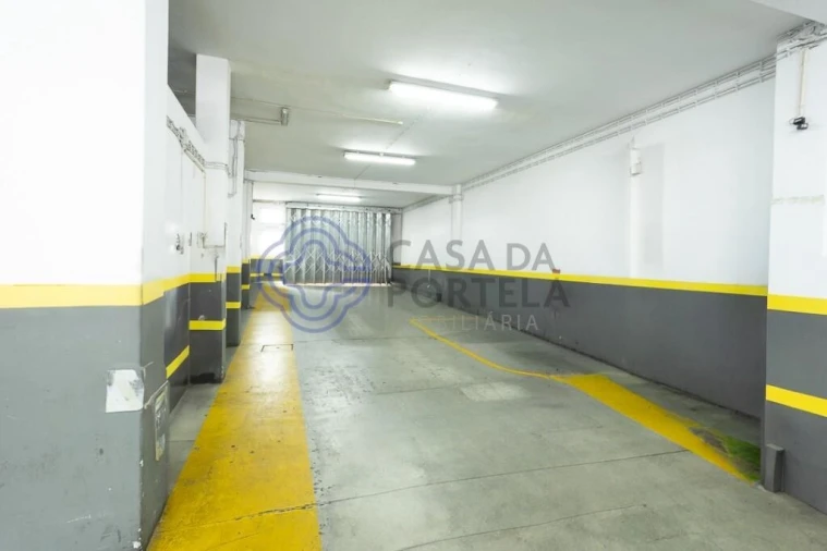 Armazém para Venda em Cedofeita, Santo Ildefonso, Sé, Miragaia, São Nicolau e Vitória Foto 2