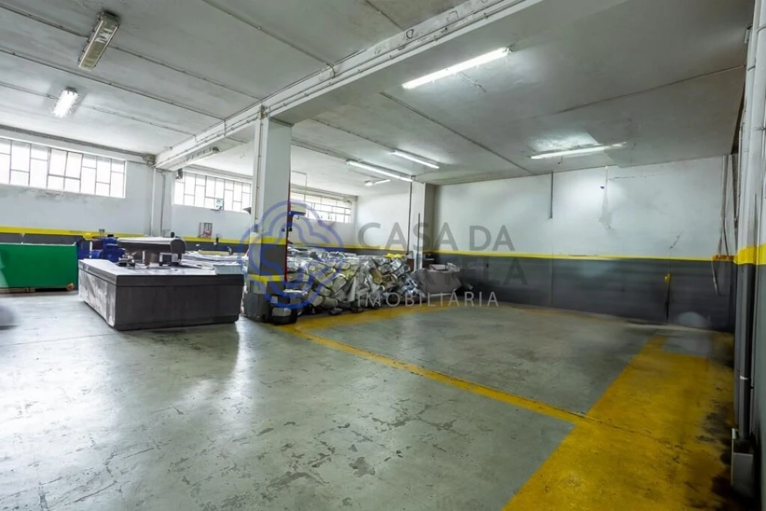 Armazém para Venda em Cedofeita, Santo Ildefonso, Sé, Miragaia, São Nicolau e Vitória Foto 1