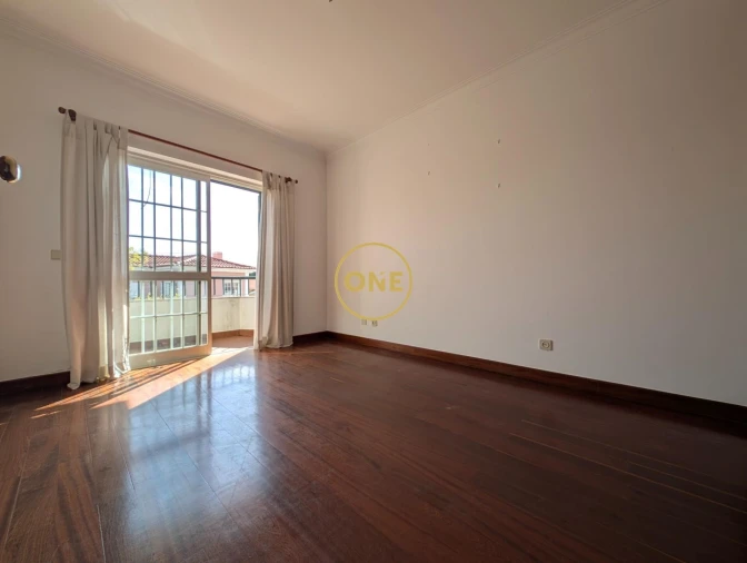 Moradia T3 para Venda em Cascais e Estoril Foto 4