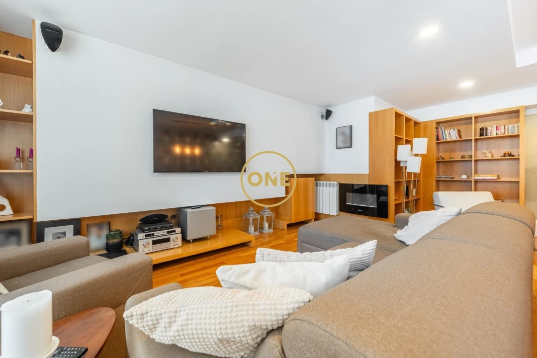 Apartamento T3 para Venda em Póvoa de Varzim, Beiriz e Argivai Foto 1