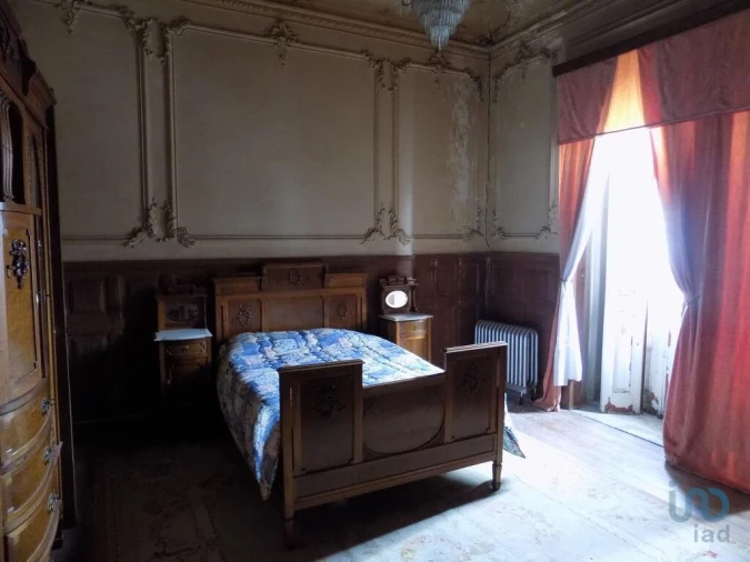 Moradia T19 para Venda em Tortosendo Foto 10