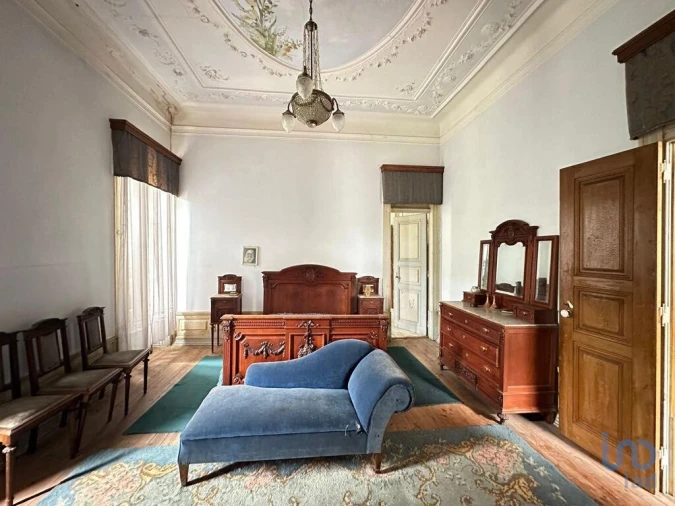 Moradia T19 para Venda em Tortosendo Foto 12