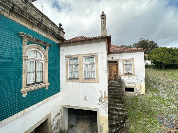 Moradia T19 para Venda em Tortosendo Foto 4