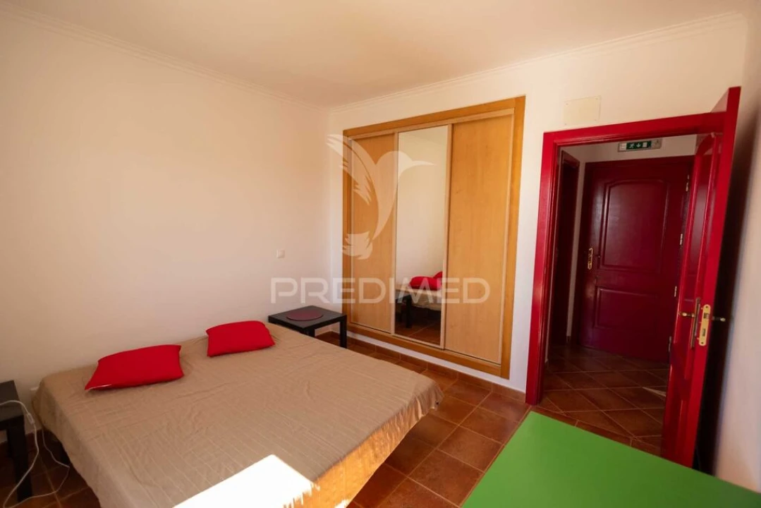 Moradia T4 para Venda em Capelins (Santo Antonio) Foto 11