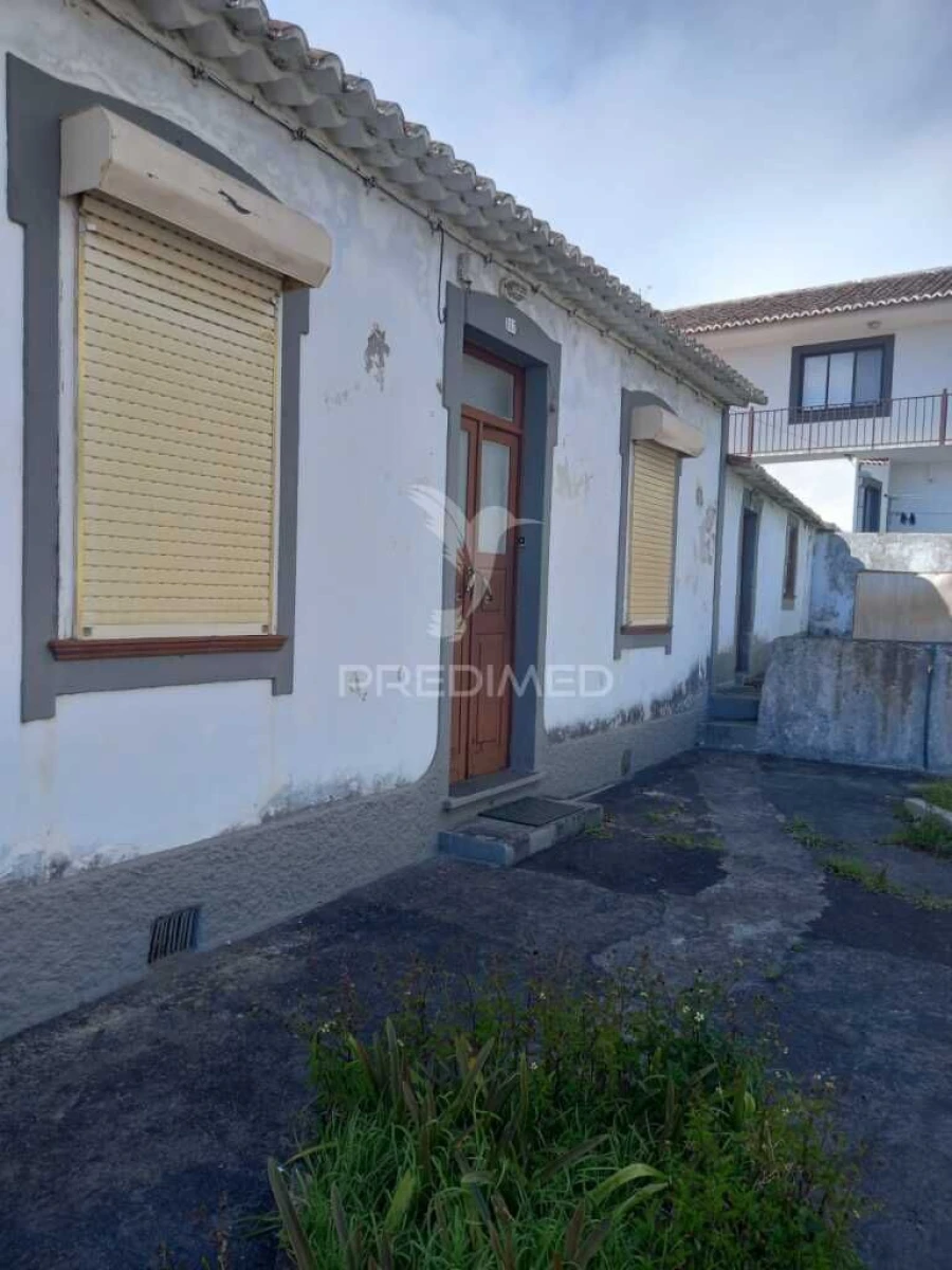 Moradia T3 para Venda em Angra (São Pedro) Foto 2