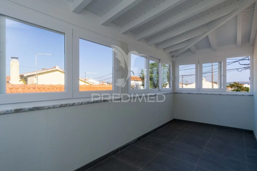 Moradia T2 para Venda em Olho Marinho Foto 17