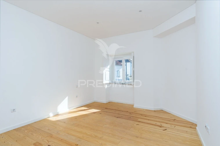 Moradia T2 para Venda em Olho Marinho Foto 8