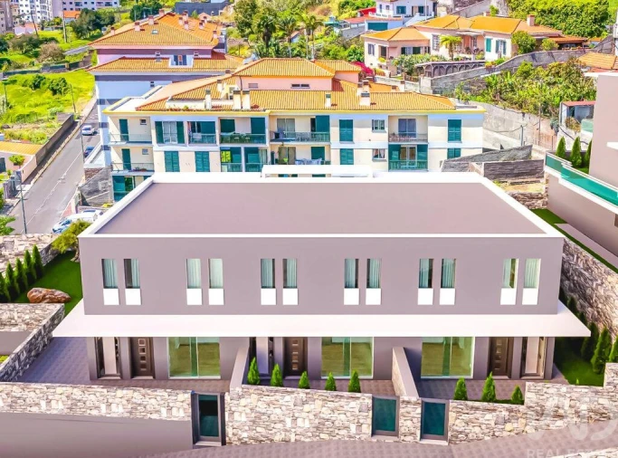Moradia T3 para Venda em Caniço Foto 7