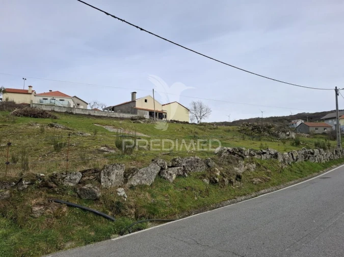 Terreno para Venda em Alhões, Bustelo, Gralheira e Ramires Foto 8