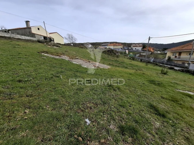 Terreno para Venda em Alhões, Bustelo, Gralheira e Ramires Foto 7