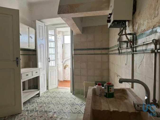 Moradia T3 para Venda em Abiul Foto 9