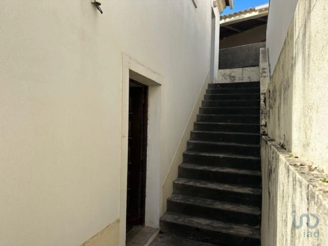 Moradia T3 para Venda em Abiul Foto 14