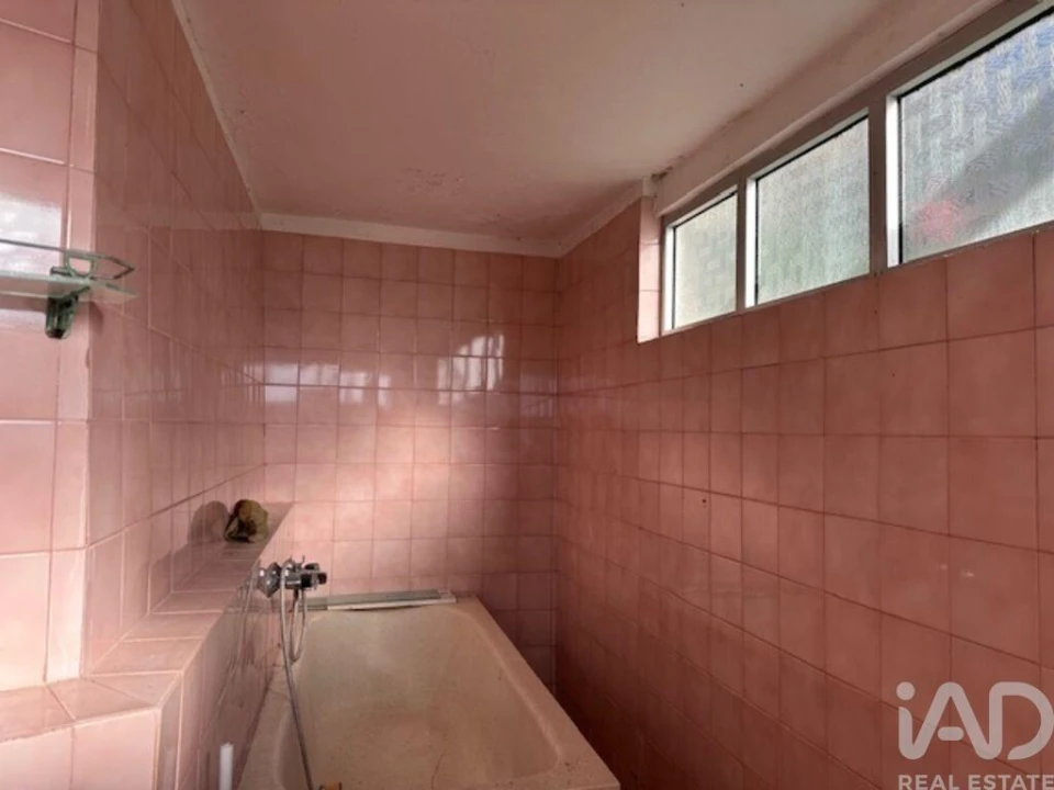 Moradia T3 para Venda em Abiul Foto 21