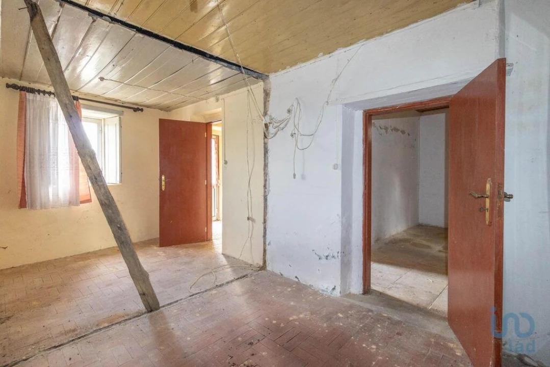 Moradia T2 para Venda em Paião Foto 9