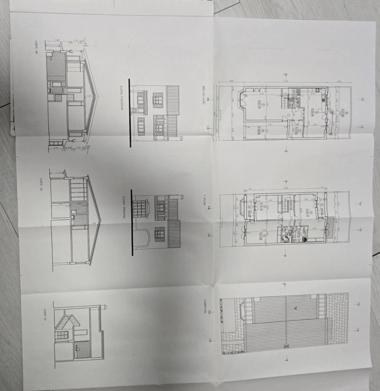 Moradia T4 para Venda em Santo Antonio da Charneca Foto 32