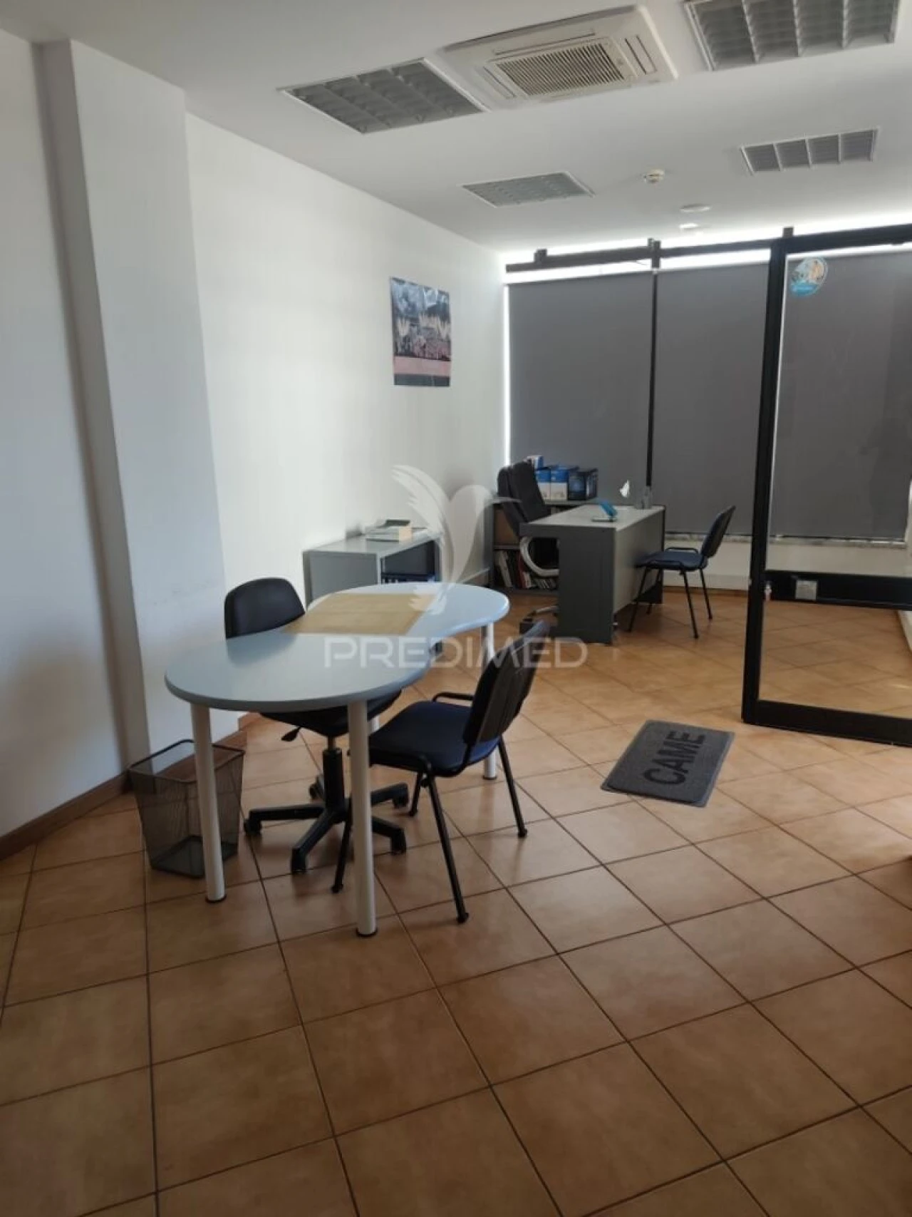 Loja para Venda em Quarteira Foto 1