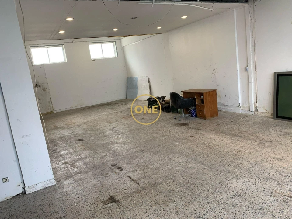 Loja para Venda em Laranjeiro e Feijó Foto 2