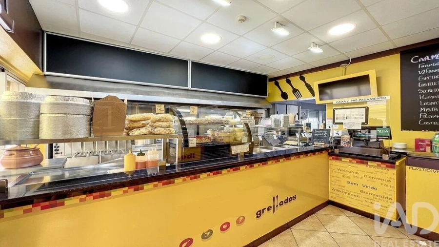 Loja para Venda em Monte Gordo Foto 16