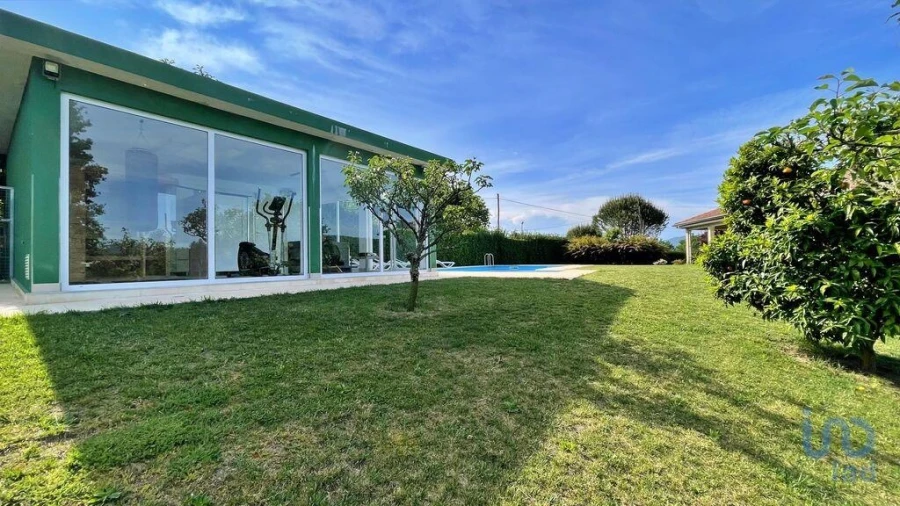 Moradia T6 para Venda em Fonte Arcada e Oliveira Foto 8