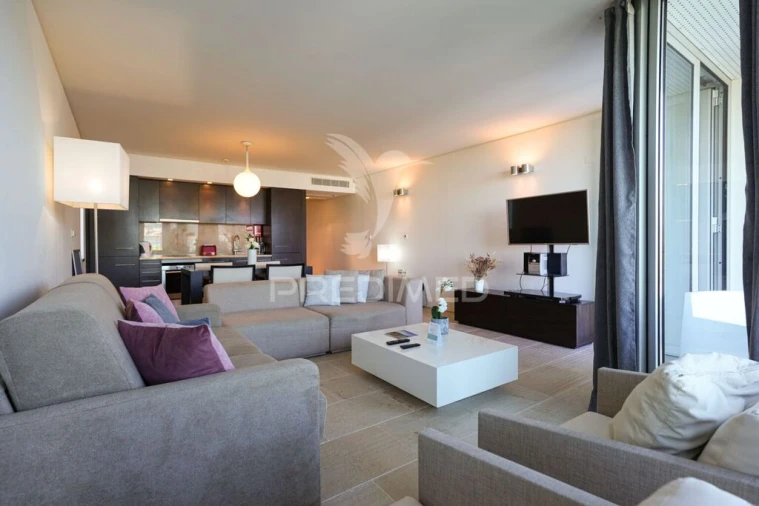 Apartamento T1 para Venda em Carvalhal Foto 3