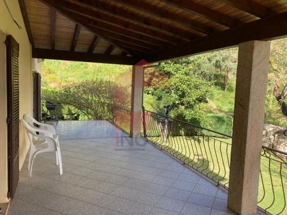 Moradia T4 para Venda em Ribeira do Neiva Foto 16