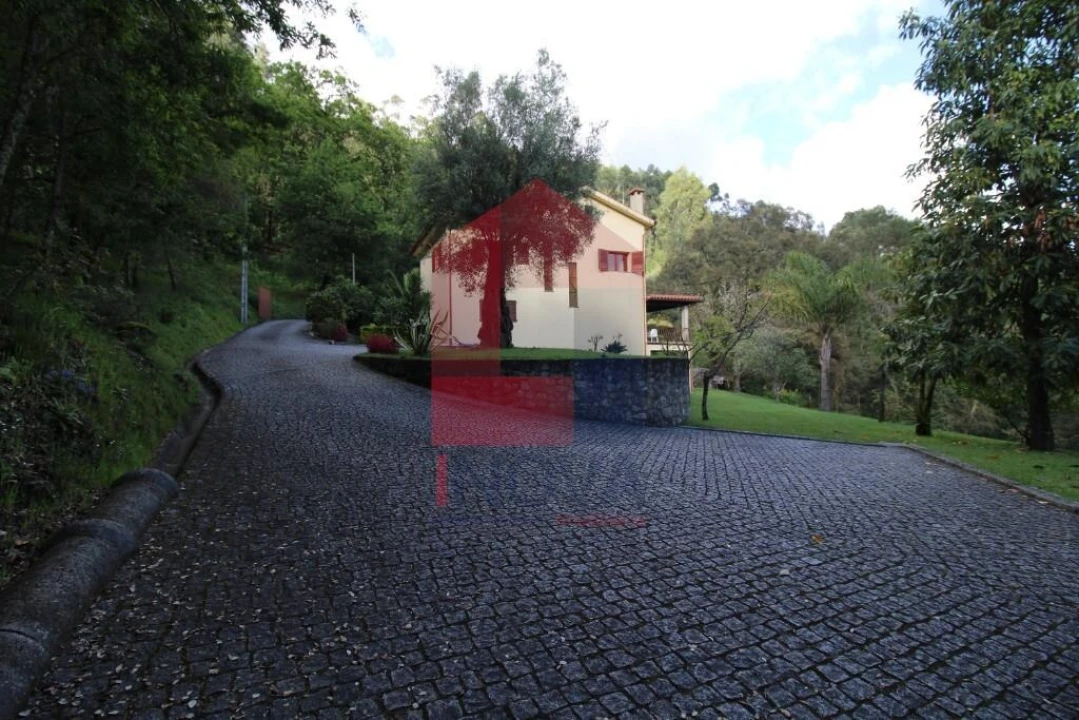 Moradia T4 para Venda em Ribeira do Neiva Foto 61