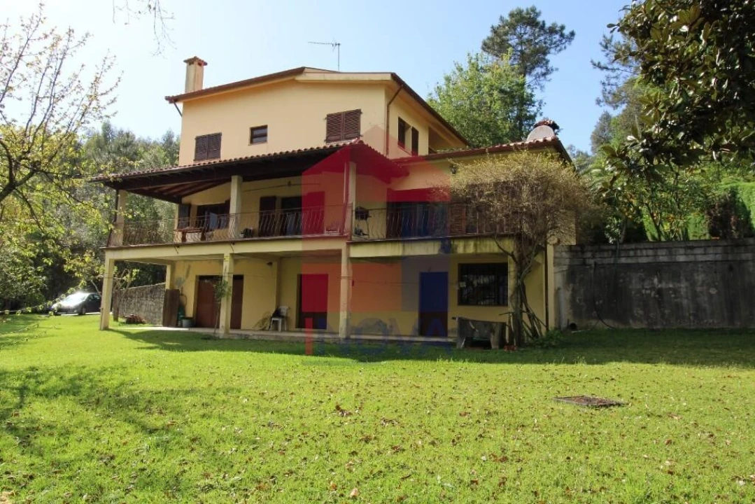 Moradia T4 para Venda em Ribeira do Neiva Foto 1