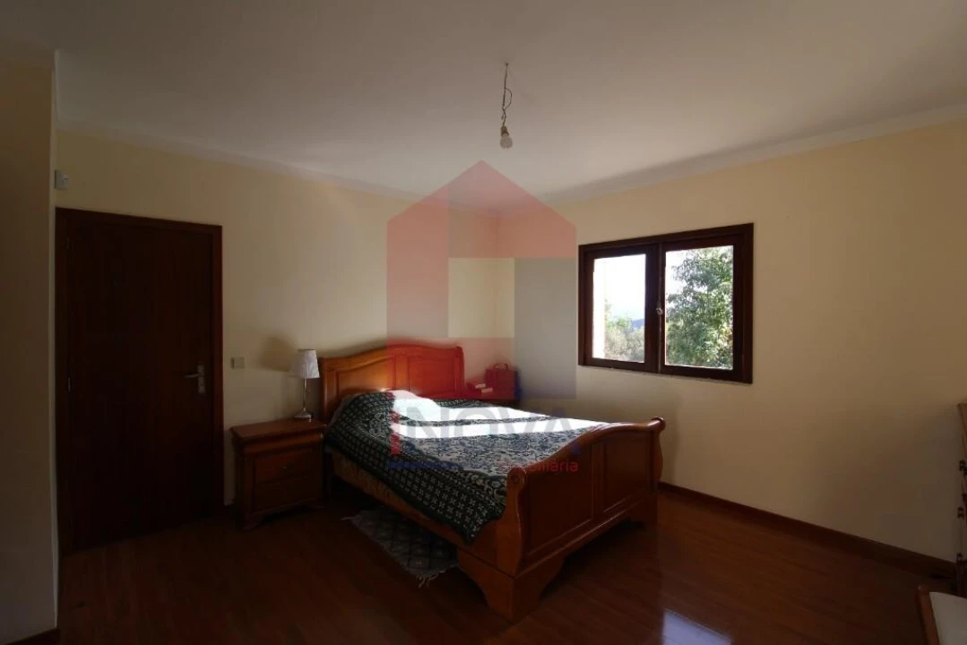 Moradia T4 para Venda em Ribeira do Neiva Foto 31