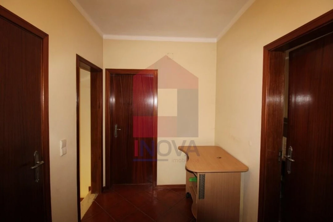 Moradia T4 para Venda em Ribeira do Neiva Foto 23