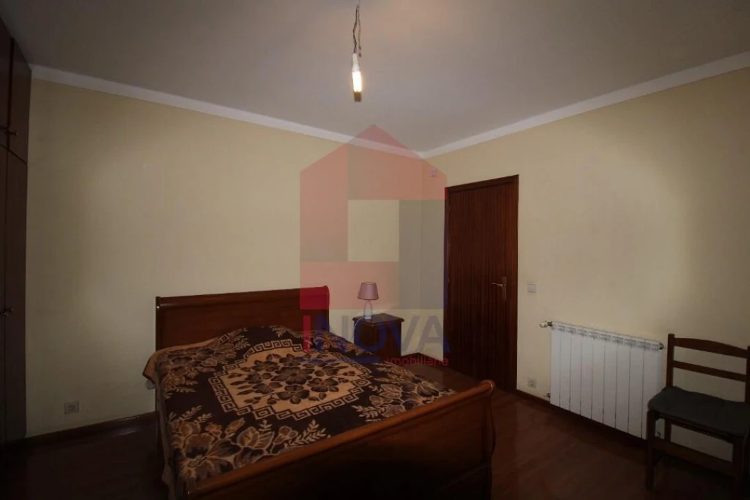 Moradia T4 para Venda em Ribeira do Neiva Foto 19