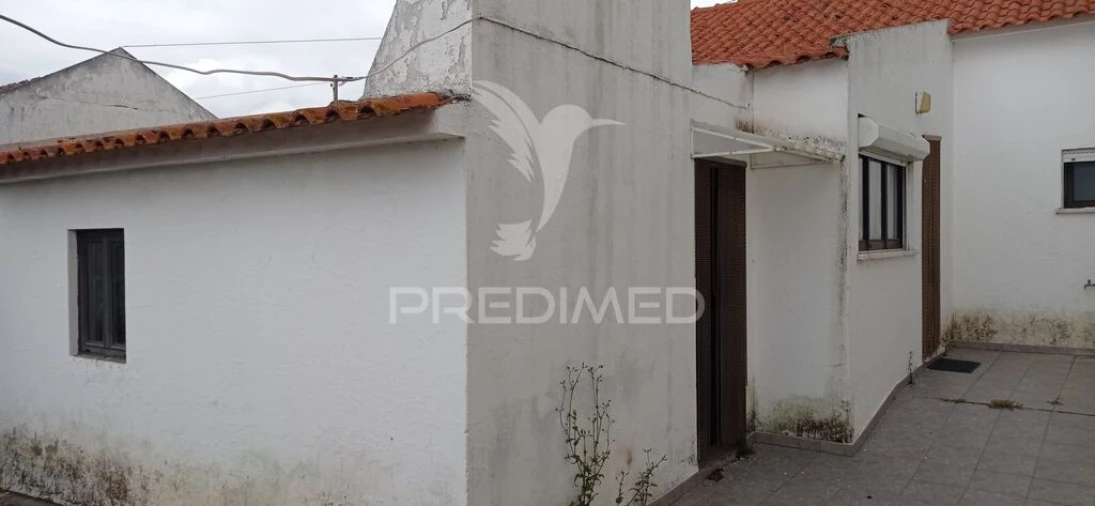 Moradia T2 para Venda em Couço Foto 16