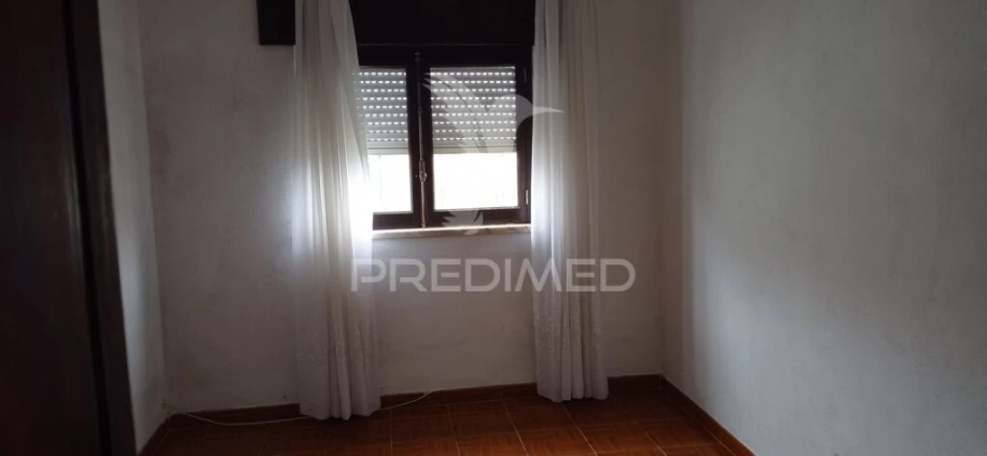 Moradia T2 para Venda em Couço Foto 10