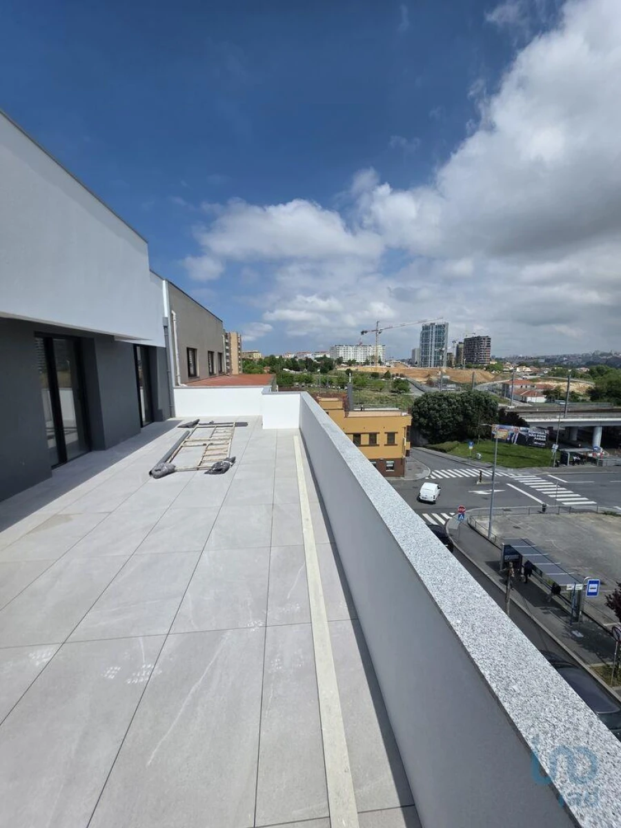 Apartamento T3 para Venda em Santa Marinha e São Pedro da Afurada Foto 1