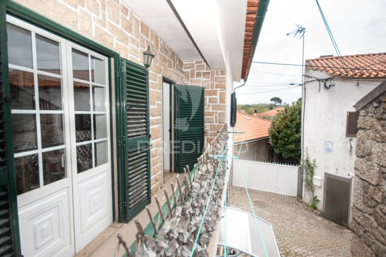 Moradia T3 para Venda em Lajeosa do Mondego Foto 12