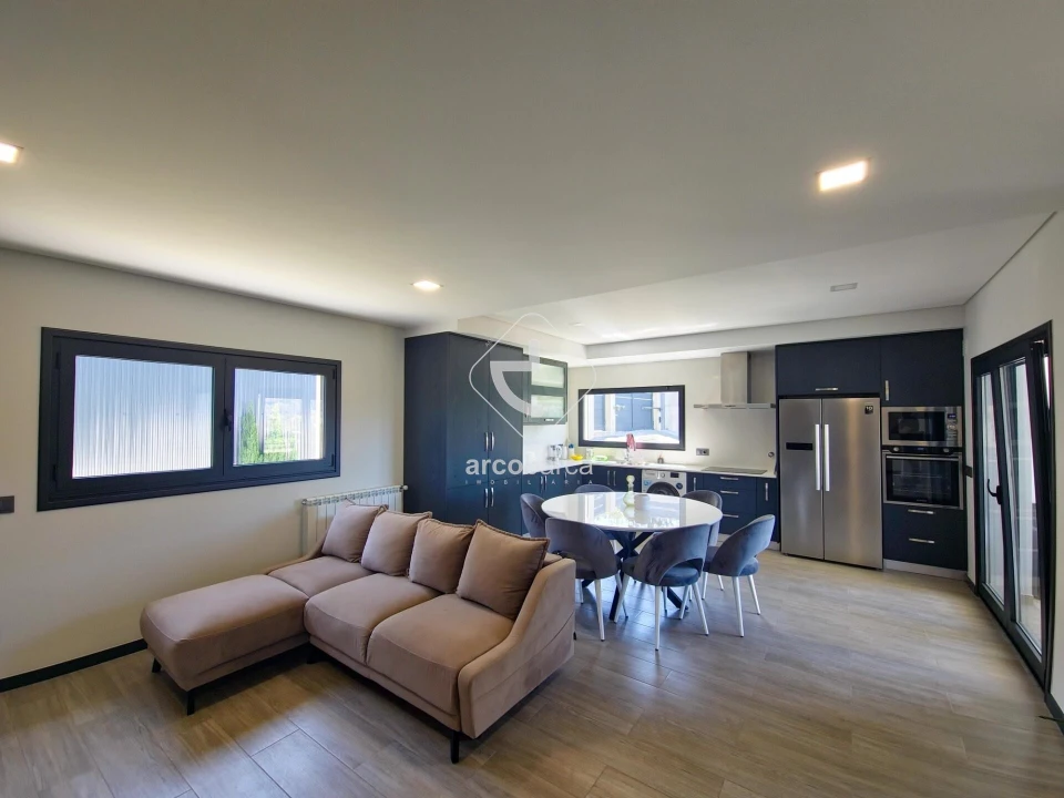 Moradia T3 para Venda em Bravães Foto 1