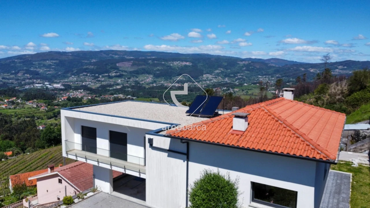 Moradia T3 para Venda em Bravães Foto 17