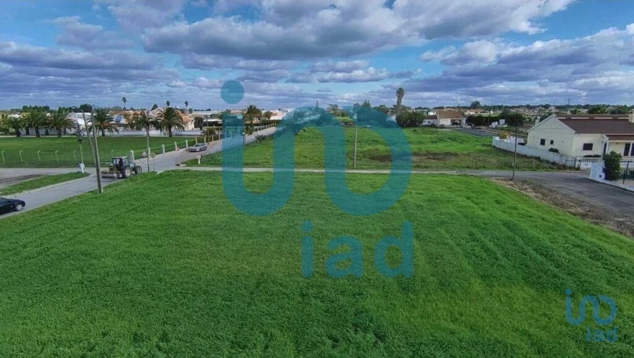 Terreno para Venda em Atalaia e Alto Estanqueiro-Jardia Foto 2