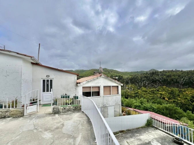 Moradia T2 para Venda em Cambra e Carvalhal de Vermilhas Foto 6