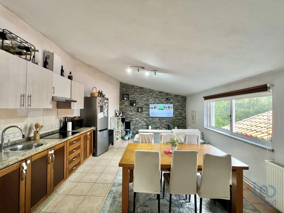 Moradia T2 para Venda em Cambra e Carvalhal de Vermilhas Foto 3