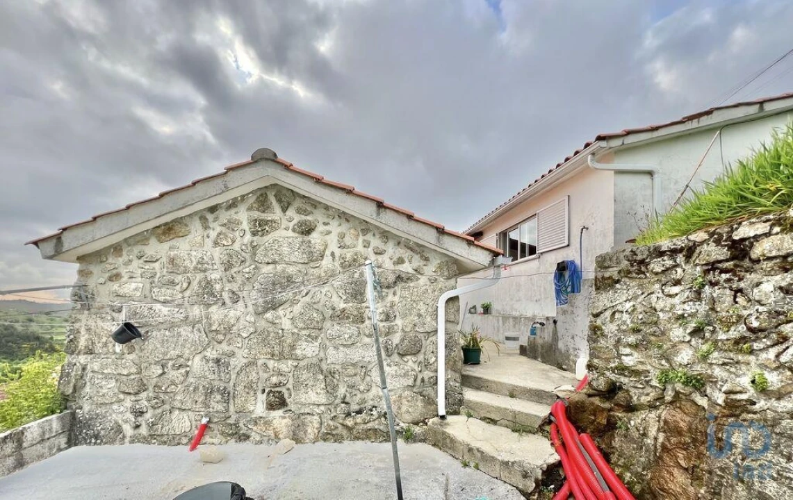 Moradia T2 para Venda em Cambra e Carvalhal de Vermilhas Foto 9