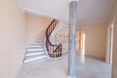 Moradia T5 para Venda em Aldoar, Foz do Douro e Nevogilde