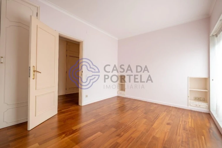 Moradia T5 para Venda em Aldoar, Foz do Douro e Nevogilde Foto 31
