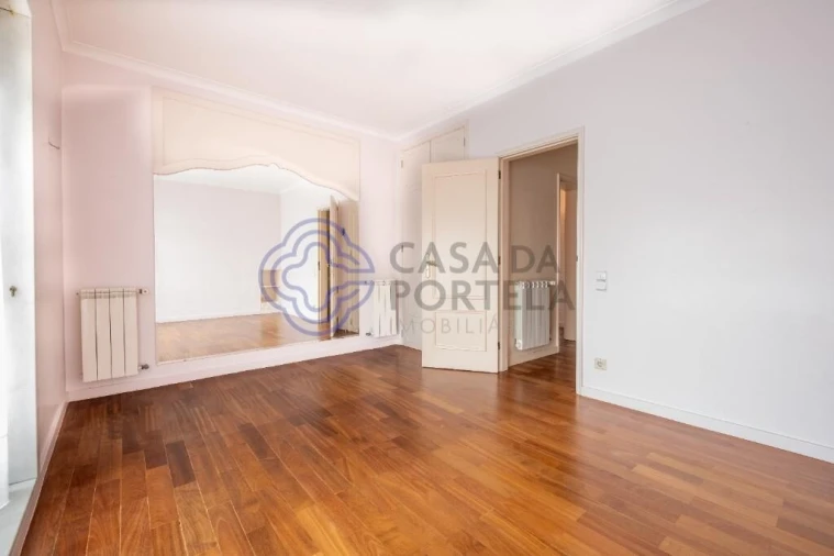 Moradia T5 para Venda em Aldoar, Foz do Douro e Nevogilde Foto 30