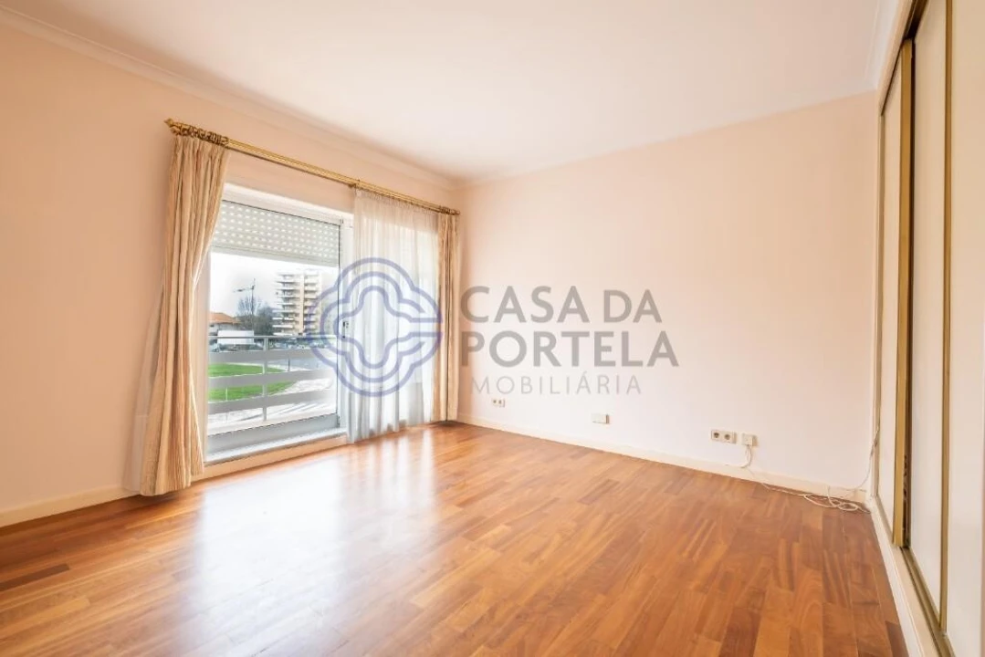 Moradia T5 para Venda em Aldoar, Foz do Douro e Nevogilde Foto 34